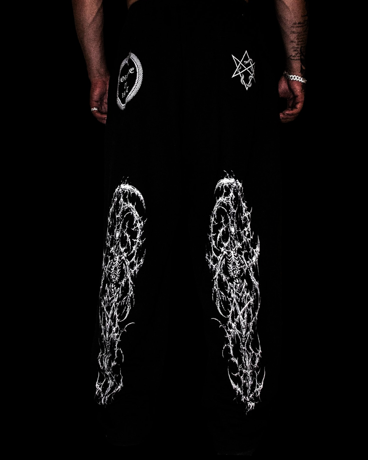 FTL I — FORSAKE THE LIGHT UN-CUFFED SWEATPANTS — 500GSM